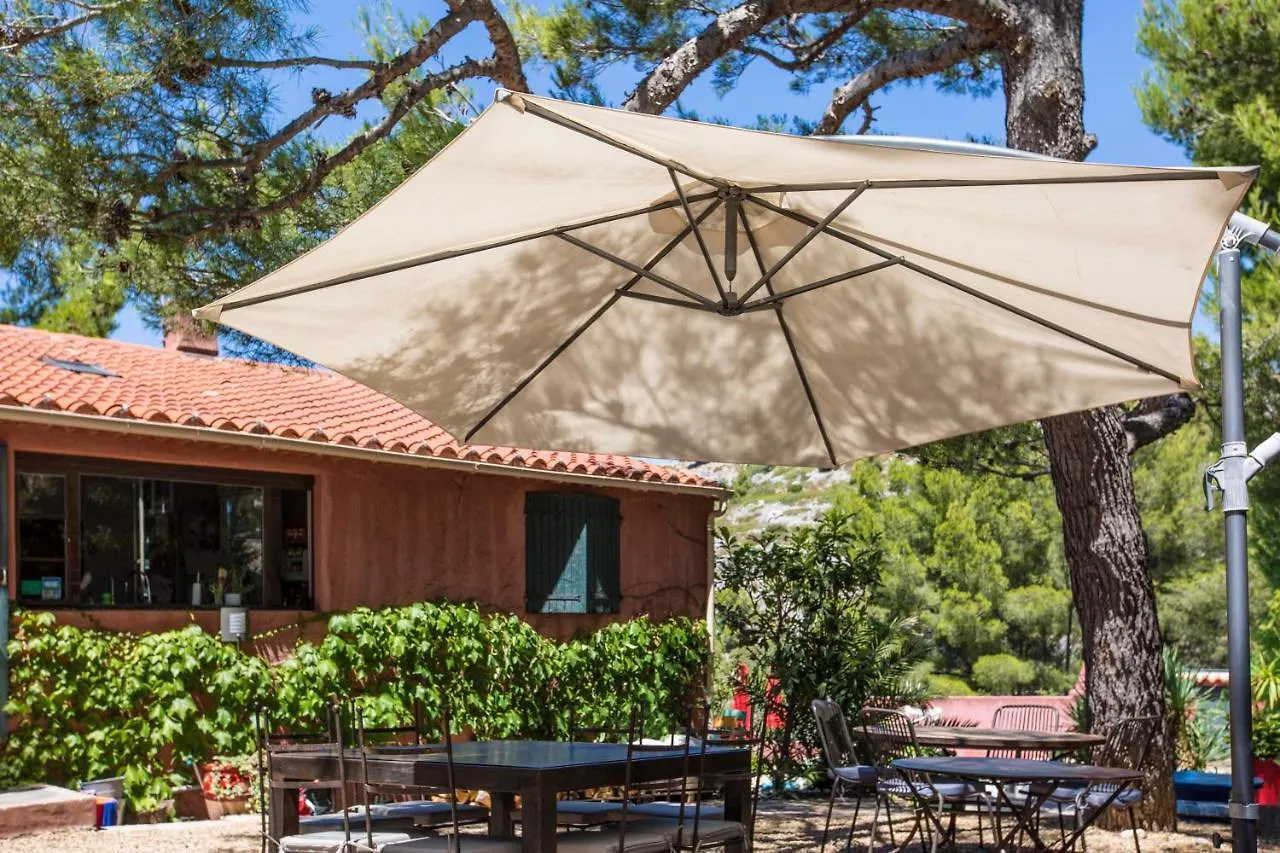 Couette-café Bed and Breakfast La Garrigue à Cassis